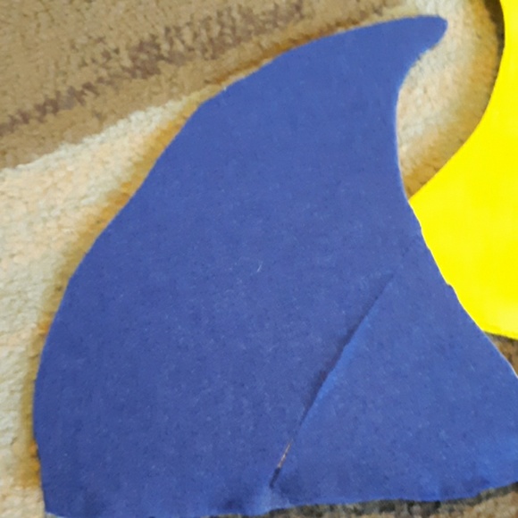 Baby Shark Masks and fins - Picture 6 of 6